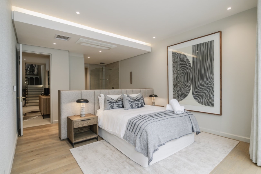 4 Bedroom Property for Sale in Fresnaye Western Cape
